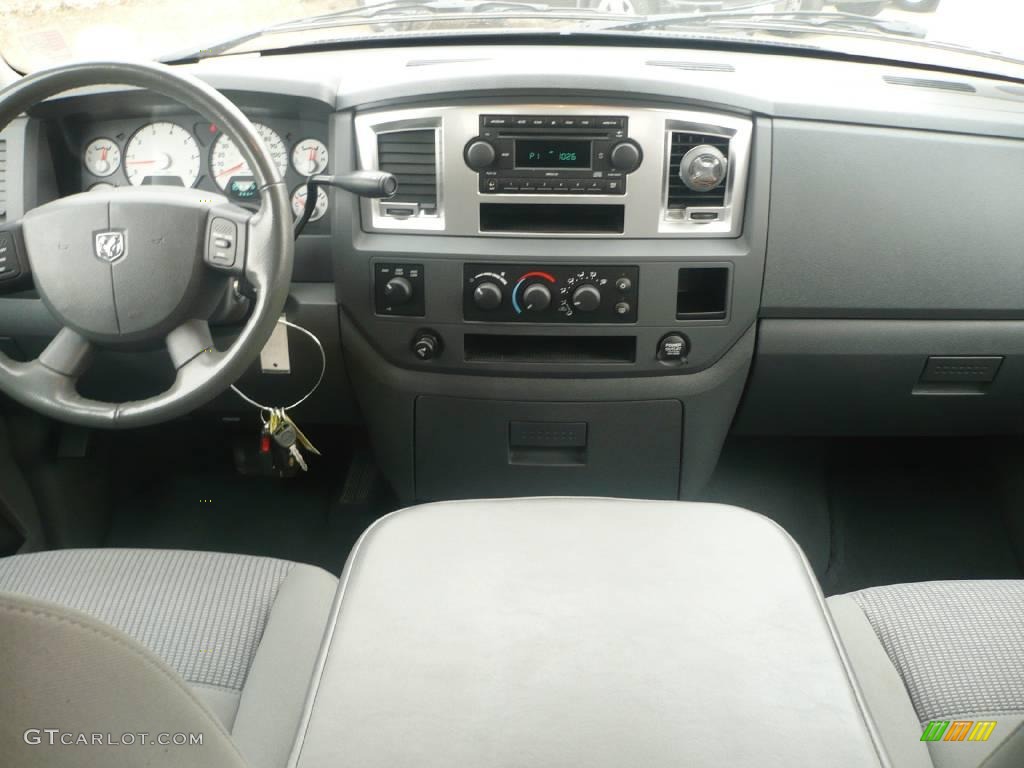 2007 Ram 1500 Big Horn Edition Quad Cab 4x4 - Brilliant Black Crystal Pearl / Medium Slate Gray photo #10