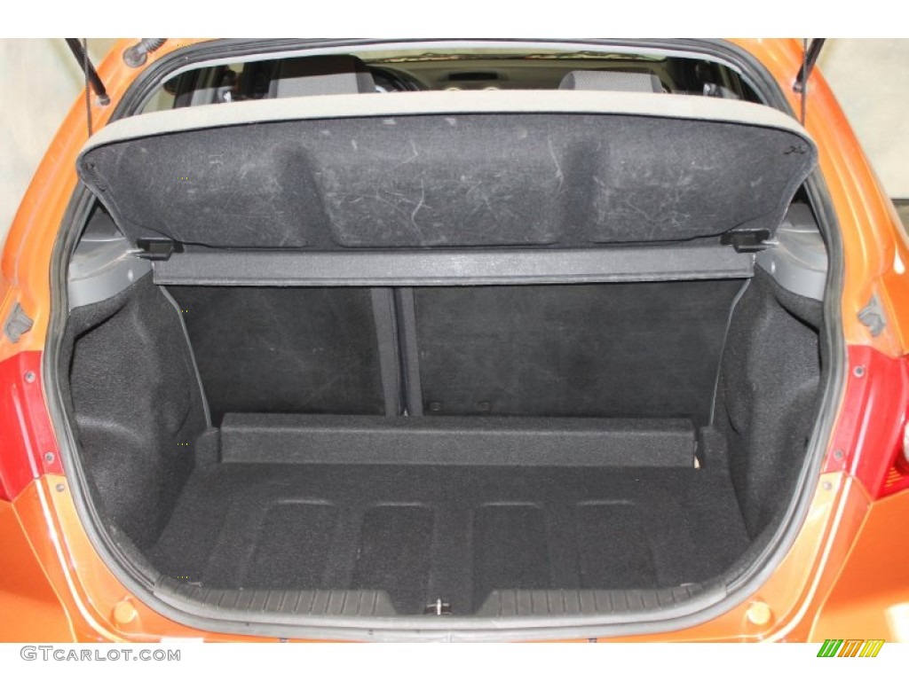 2008 Suzuki Reno Standard Reno Model Trunk Photos