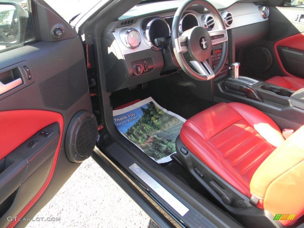 2006 Mustang V6 Premium Convertible - Black / Red/Dark Charcoal photo #13