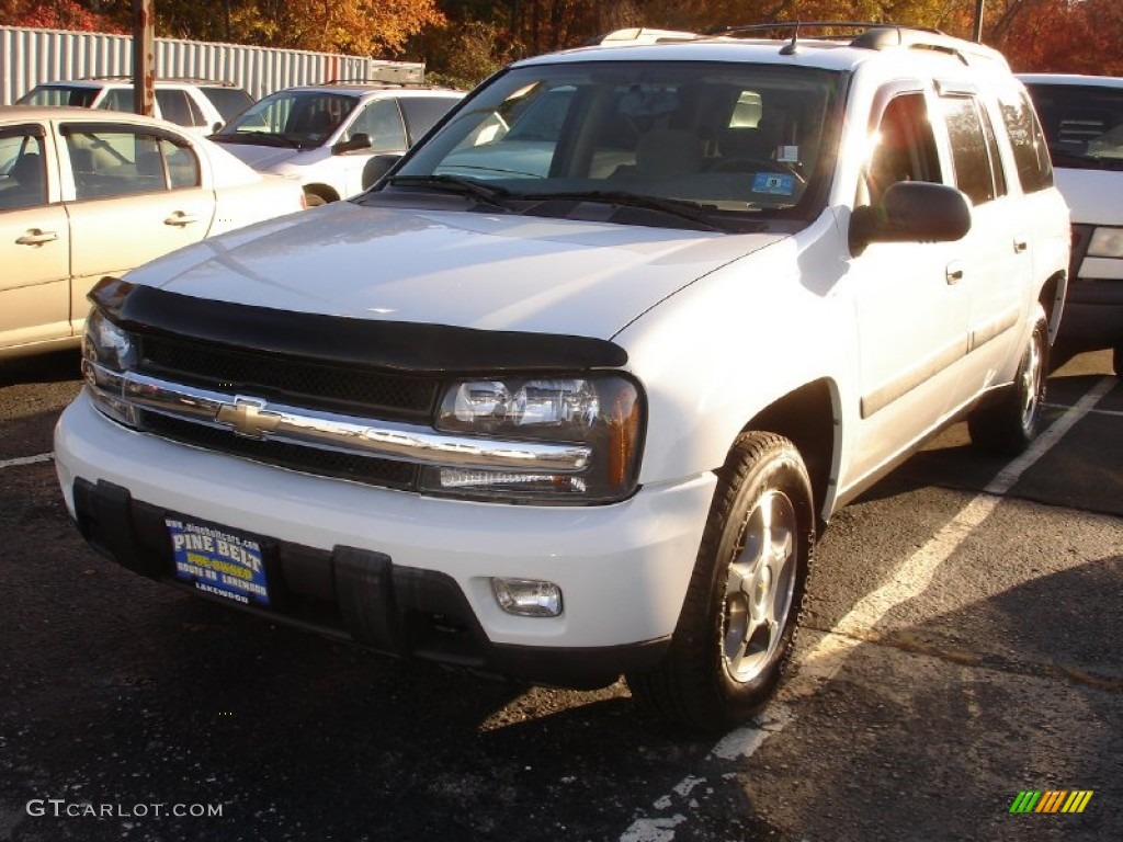 2005 TrailBlazer EXT LS 4x4 - Summit White / Light Cashmere/Ebony photo #1