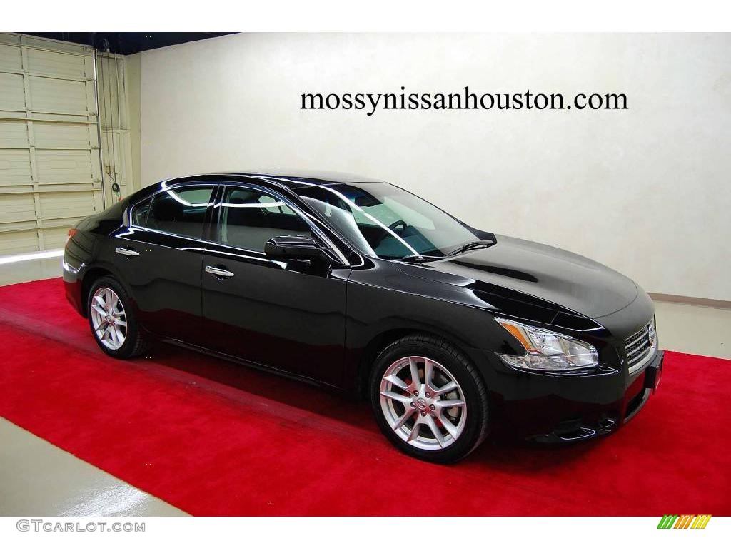 Super Black Nissan Maxima