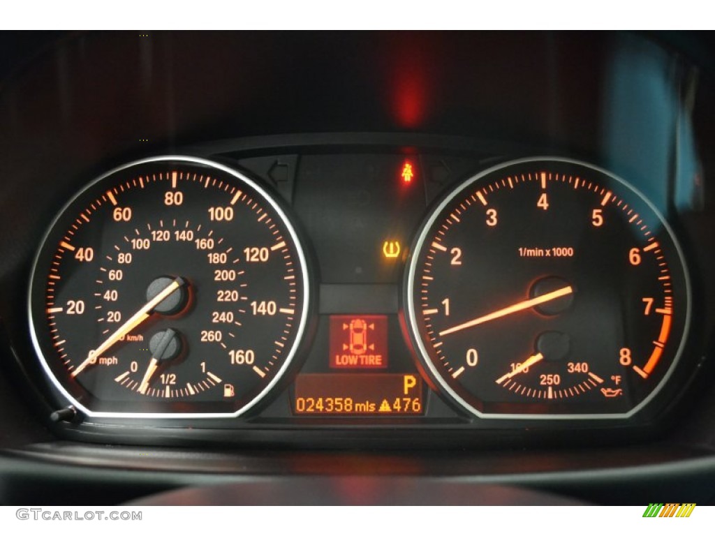 2010 BMW 1 Series 135i Coupe Gauges Photo #56342143