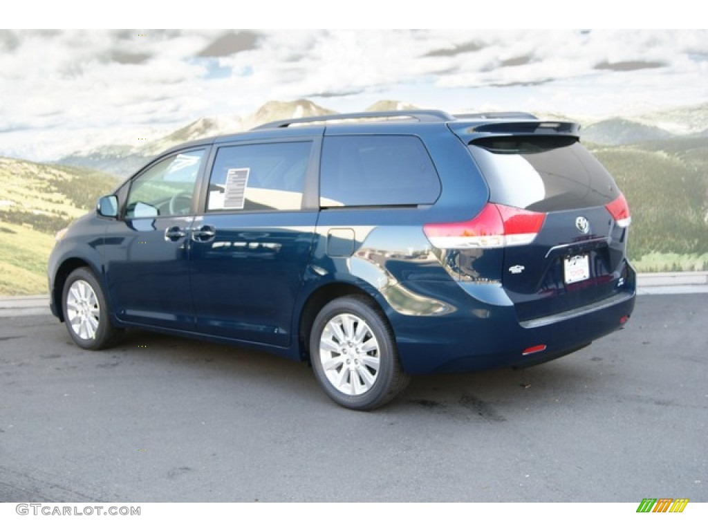 2012 Sienna LE AWD - South Pacific Pearl / Bisque photo #3