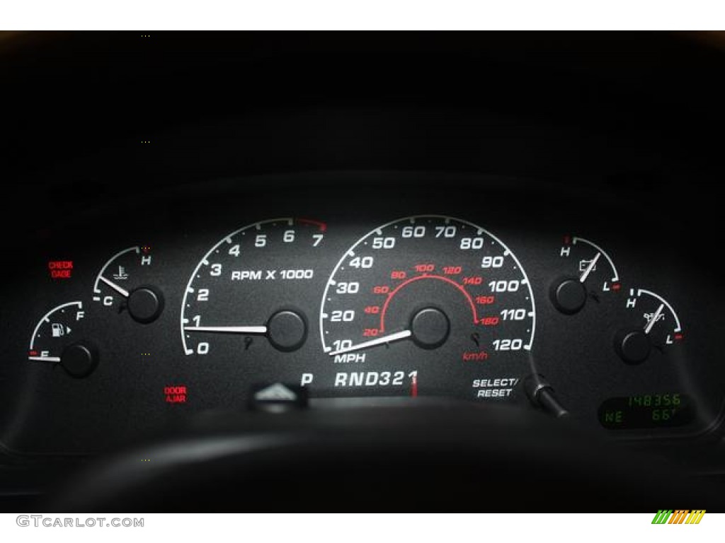 2002 Ford Explorer XLT 4x4 Gauges Photo #56347895