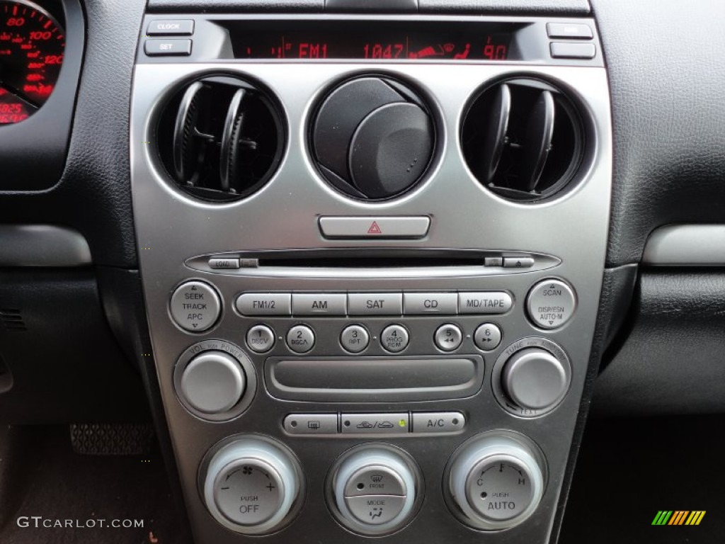 2005 Mazda MAZDA6 s Sport Hatchback Controls Photo #56349760