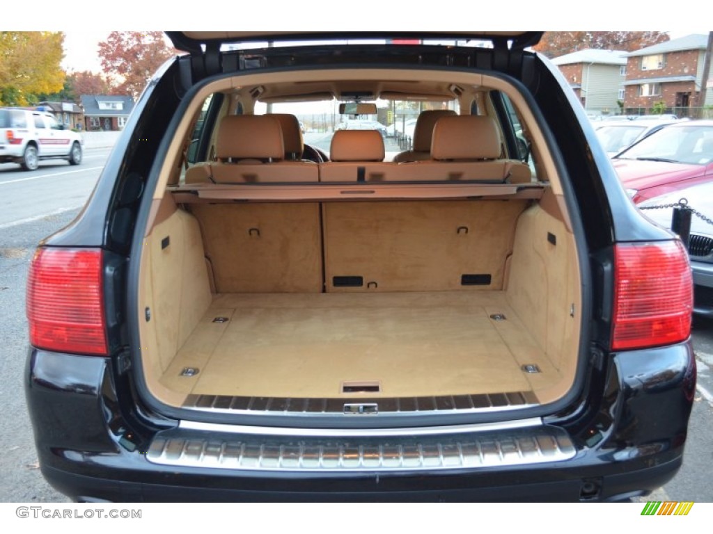 2005 Porsche Cayenne Standard Cayenne Model Trunk Photo #56352233
