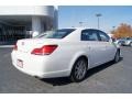 Blizzard White Pearl - Avalon Limited Photo No. 3