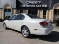 Ivory Pearl White - I 35 Photo No. 2