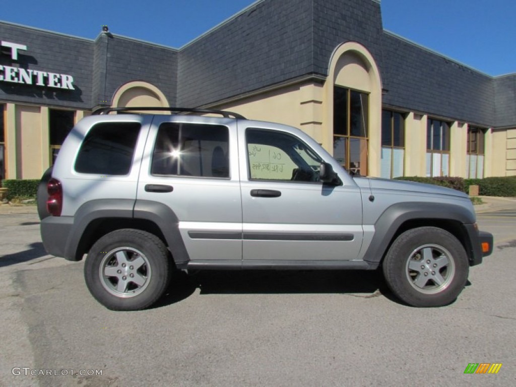 2006 Liberty Sport - Bright Silver Metallic / Medium Slate Gray photo #4