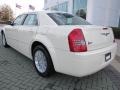 2009 Cool Vanilla White Chrysler 300 LX  photo #3