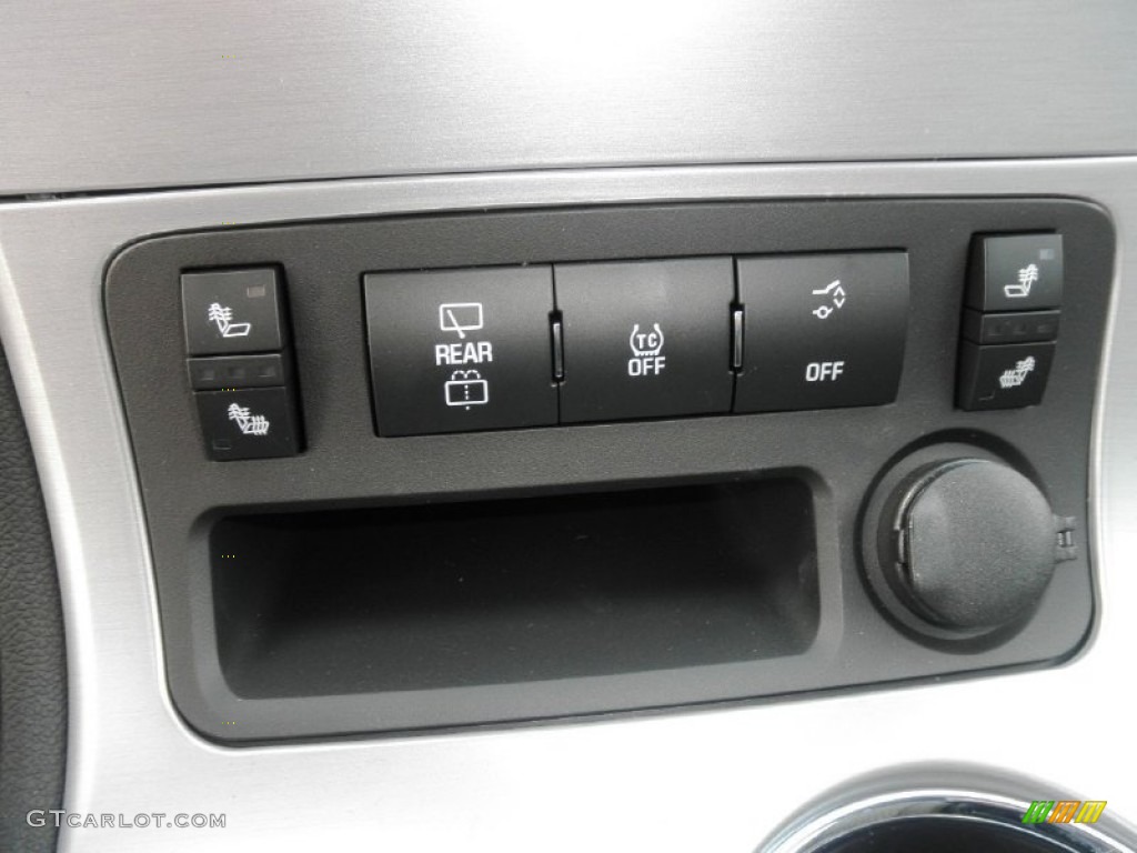 2012 GMC Acadia SLE AWD Controls Photos