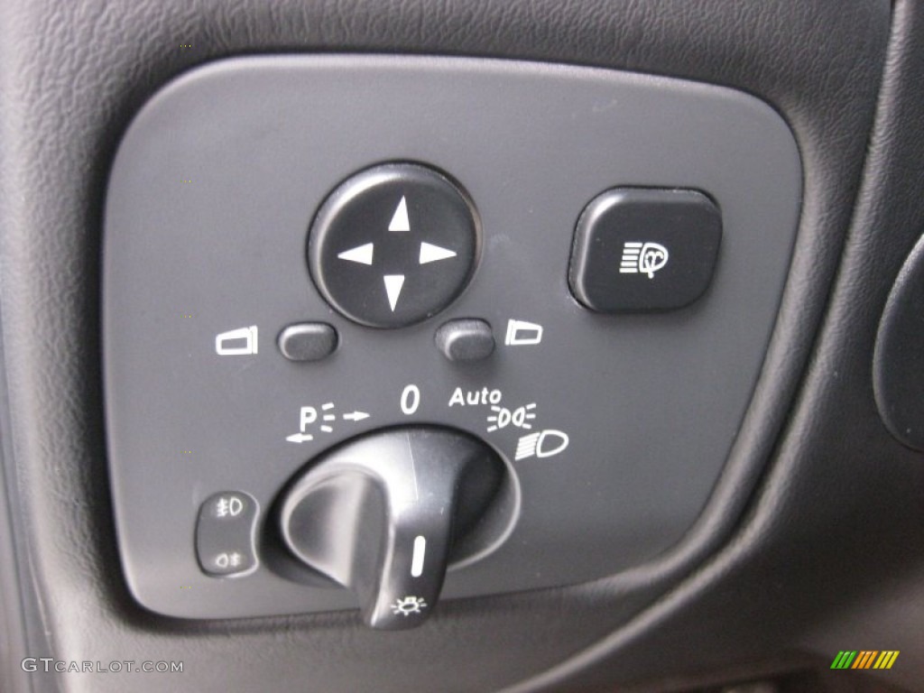 2008 Mercedes-Benz G 55 AMG Controls Photo #56360080