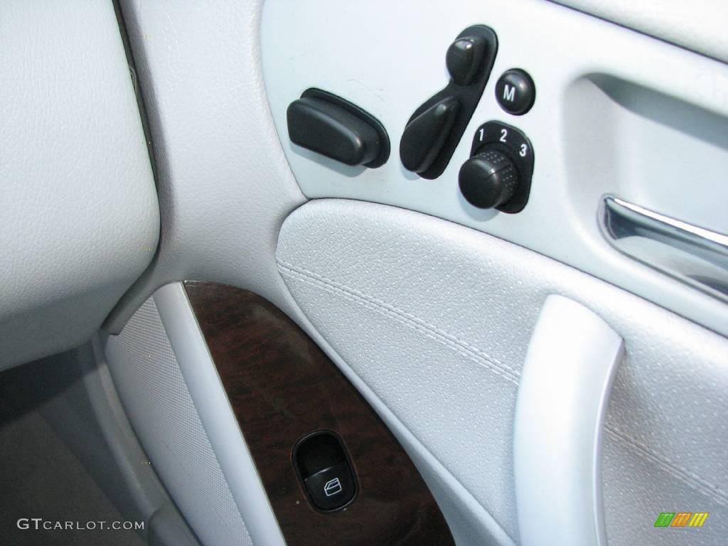 2001 C 320 Sedan - Brilliant Silver Metallic / Ash photo #17