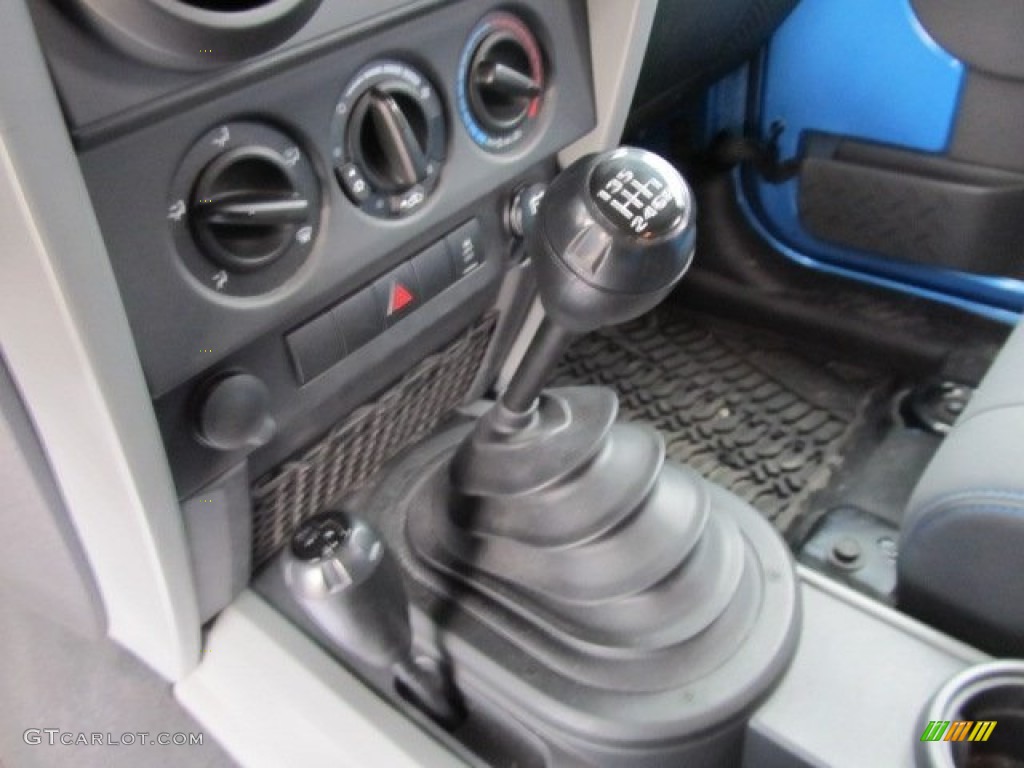 2010 Jeep Wrangler Sport Islander Edition 4x4 6 Speed Manual Transmission Photo #56360512