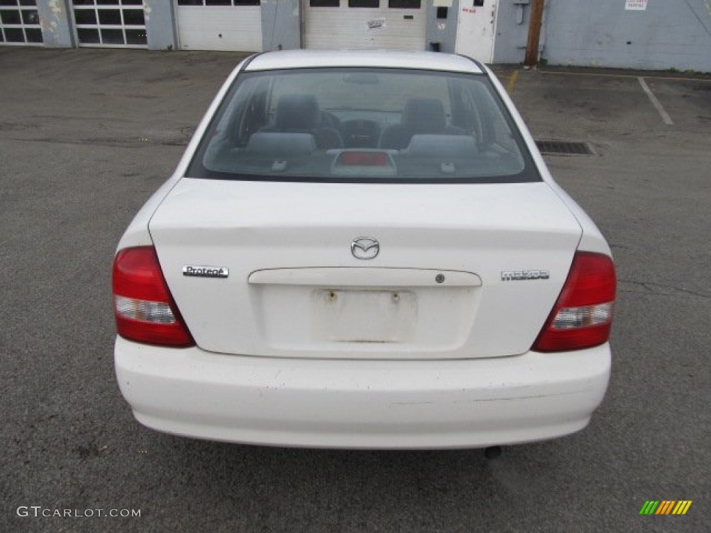 2000 Protege ES - White / Gray photo #4