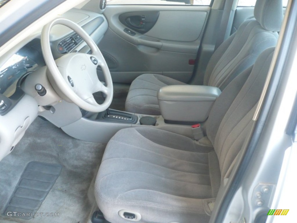 Gray Interior 2005 Chevrolet Classic Standard Classic Model Photo #56360954