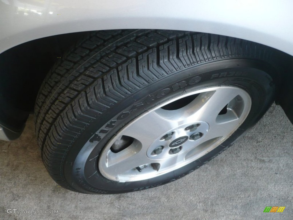 2005 Classic  - Galaxy Silver Metallic / Gray photo #18