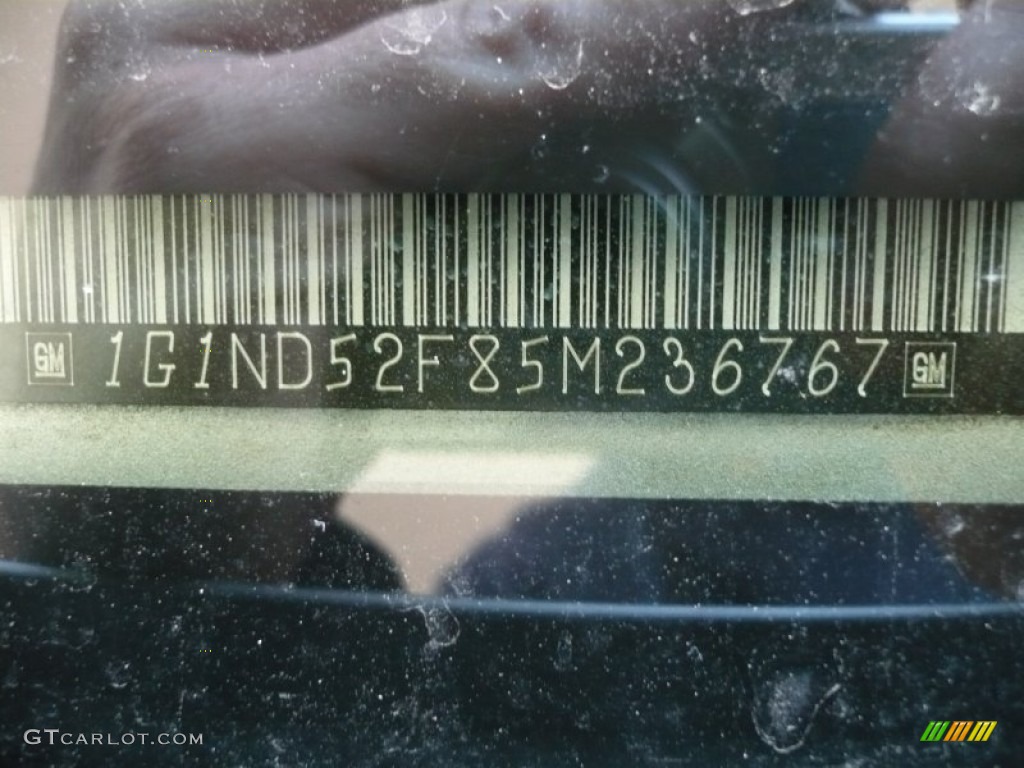 2005 Classic  - Galaxy Silver Metallic / Gray photo #25