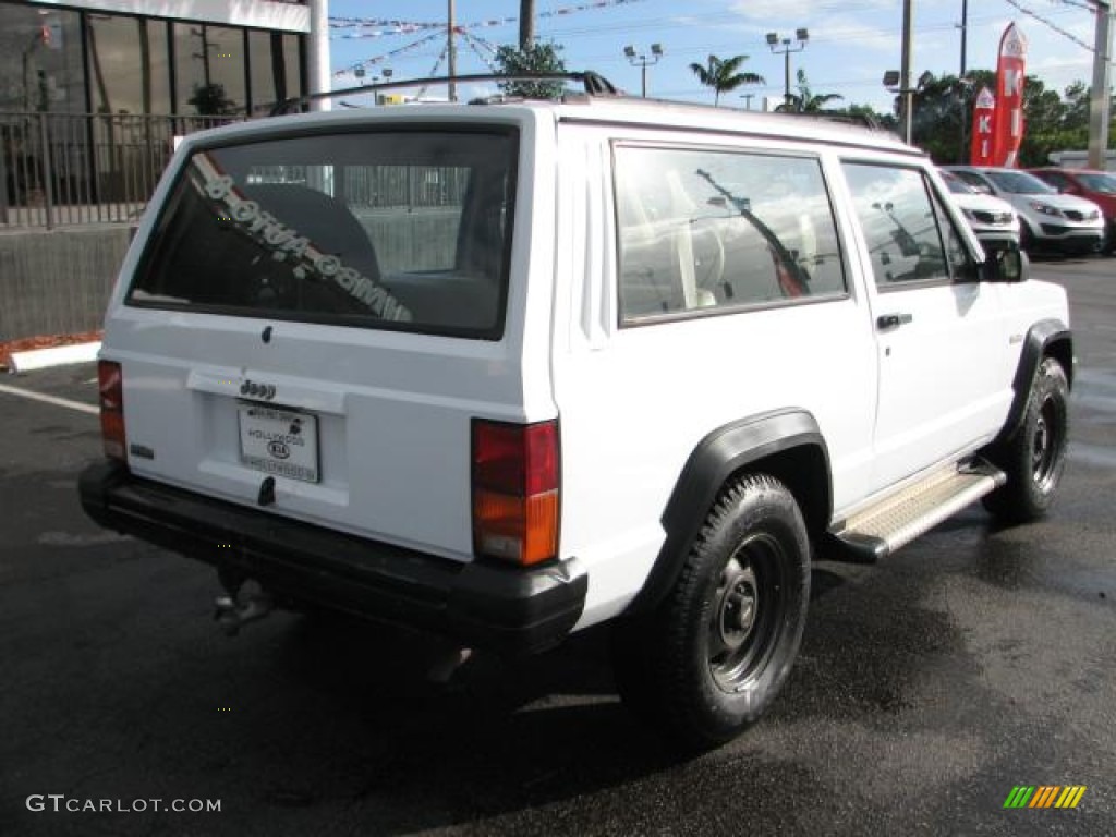 1993 Cherokee  - Bright White / Beige photo #9
