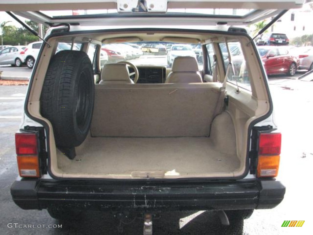 1993 Cherokee  - Bright White / Beige photo #12