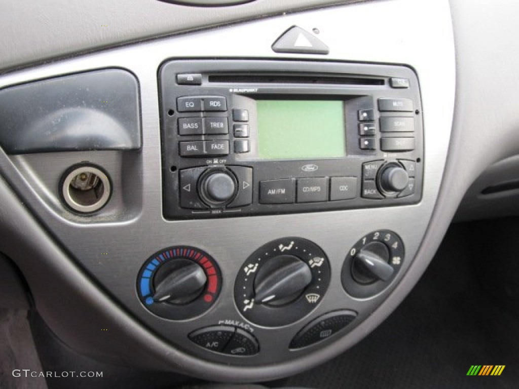 2003 Focus ZX5 Hatchback - Infra-Red / Medium Graphite photo #11