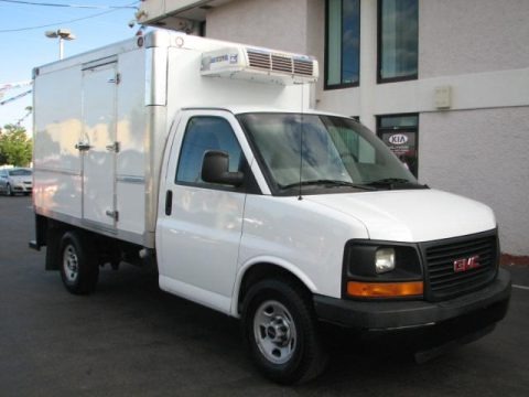 2007 GMC Savana Cutaway 3500 Commercial Refrigerated Cargo Van Data, Info and Specs