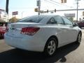 Summit White - Cruze LT Photo No. 4