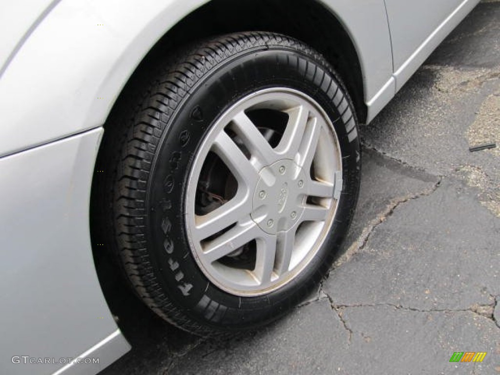 2002 Ford Focus SE Sedan Wheel Photo #56364444