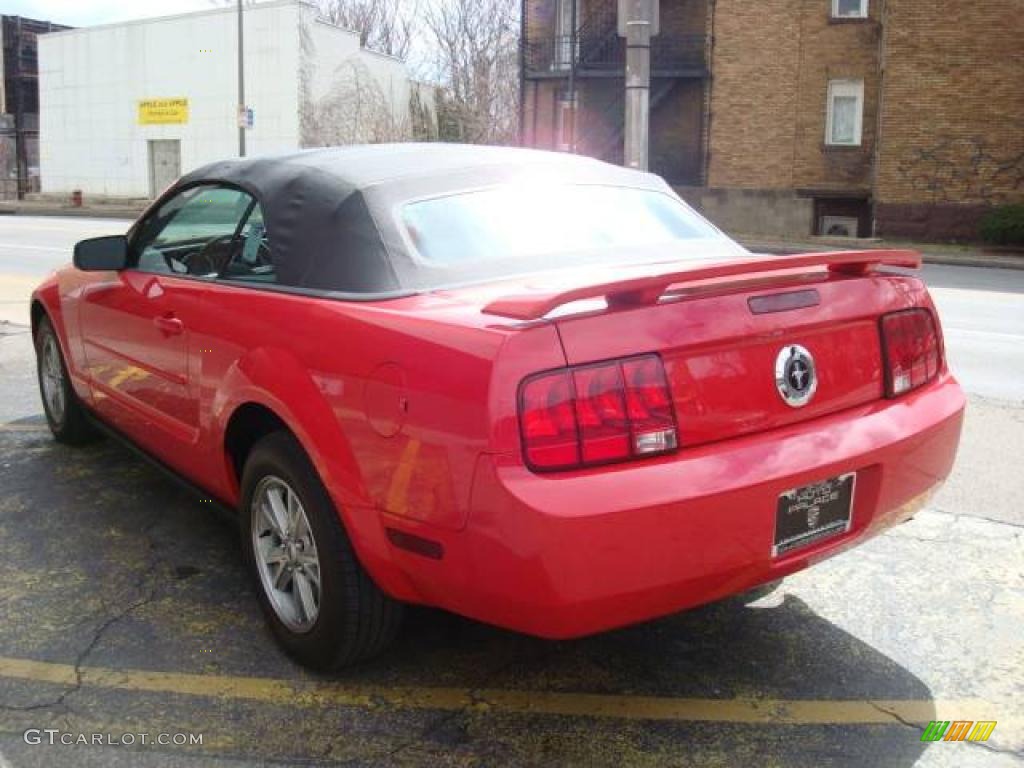 2006 Mustang V6 Premium Convertible - Torch Red / Light Graphite photo #2
