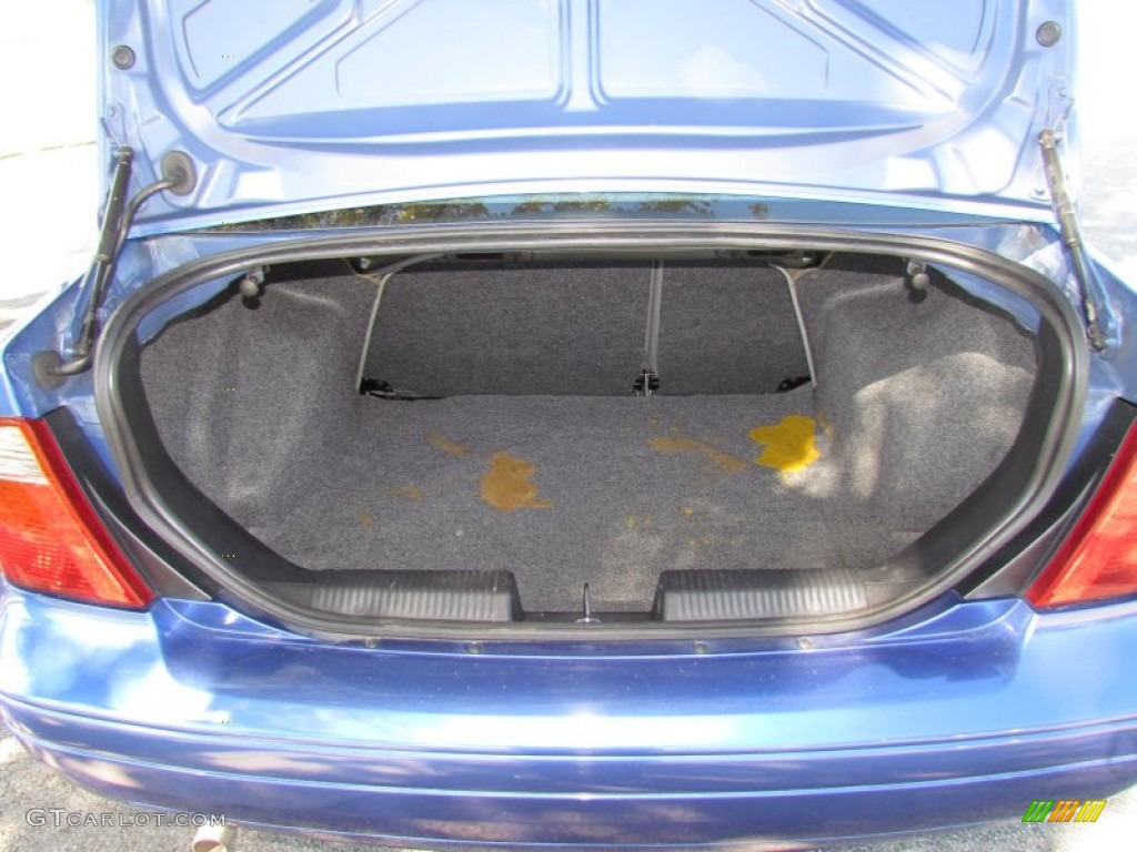 2005 Focus ZX4 S Sedan - French Blue Metallic / Dark Flint/Light Flint photo #20