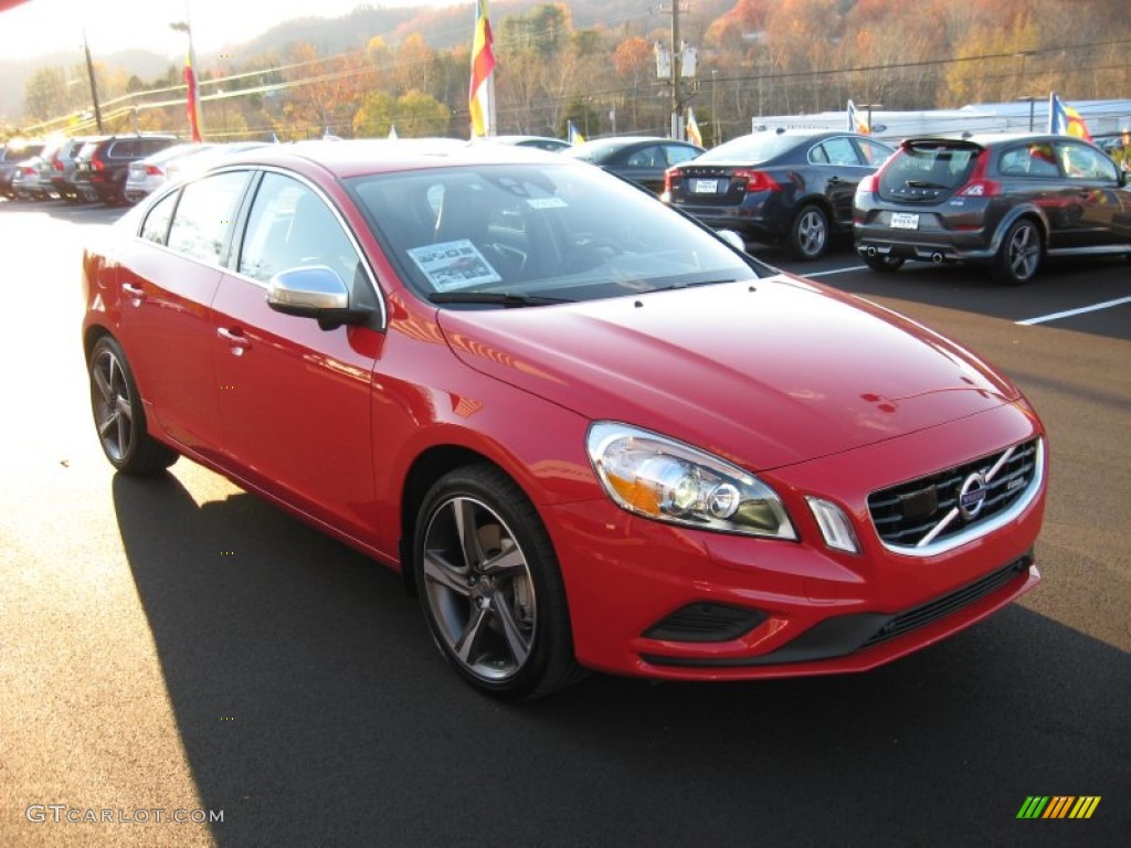 2012 S60 R-Design AWD - Passion Red / R-Design Off Black photo #4