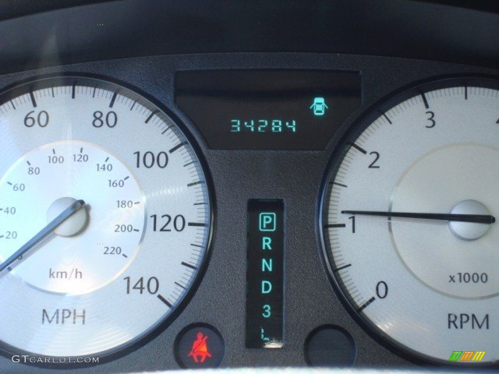 2010 300 Touring - Bright Silver Metallic / Dark Slate Gray photo #16