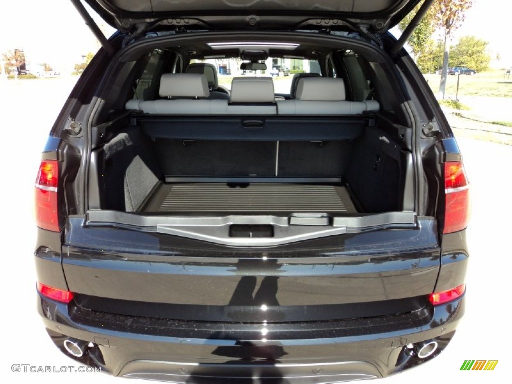 2012 BMW X5 xDrive35d Trunk Photo #56370850