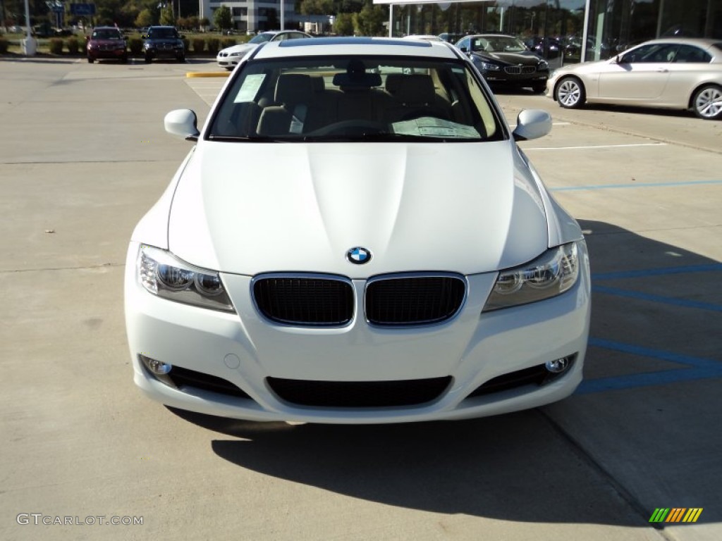 2011 3 Series 328i Sedan - Alpine White / Beige photo #7
