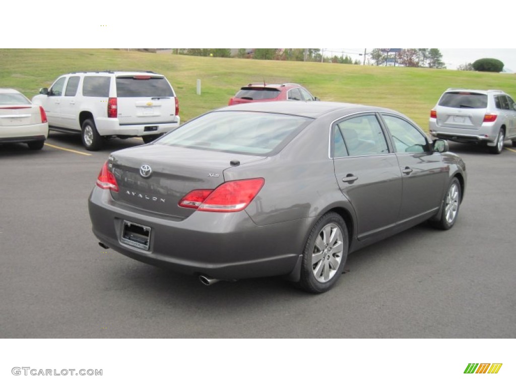 2006 Avalon XLS - Phantom Gray Pearl / Graphite photo #5