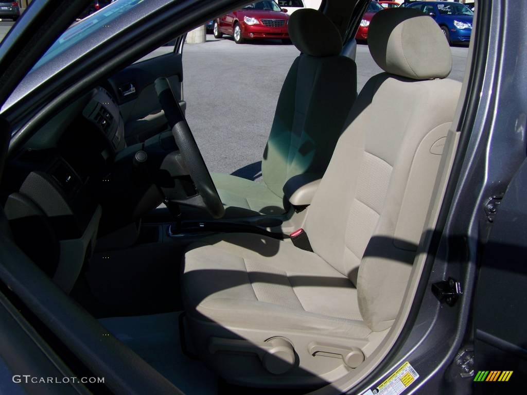 2007 Fusion S - Tungsten Grey Metallic / Light Stone photo #7
