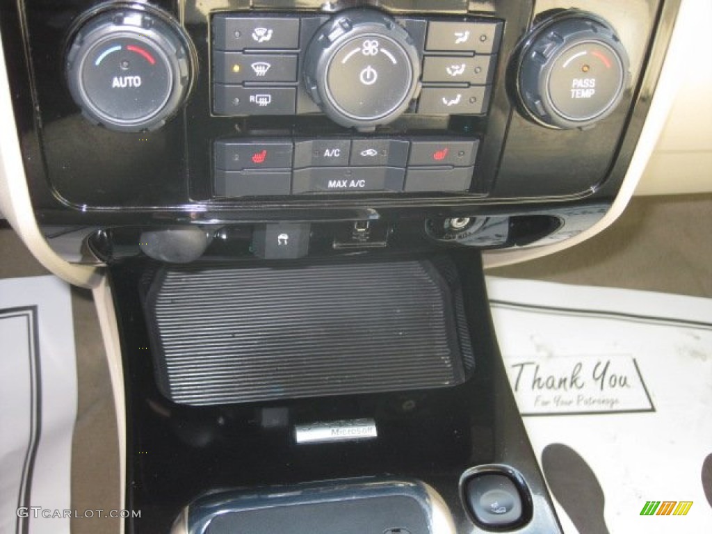 2010 Ford Escape Limited 4WD Controls Photo #56378596