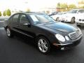 Black - E 500 Sedan Photo No. 3