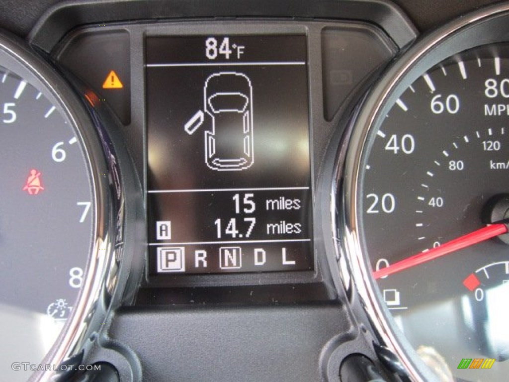 2011 Rogue S AWD - Cayenne Red / Black photo #20