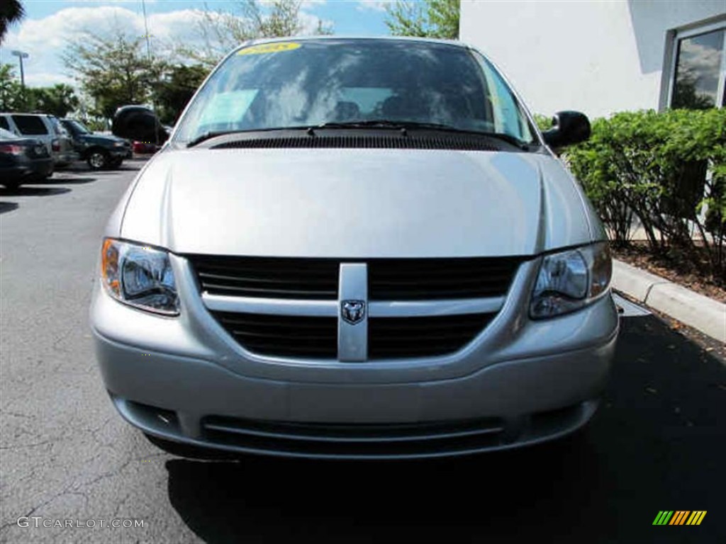 2005 Grand Caravan SE - Bright Silver Metallic / Medium Slate Gray photo #7