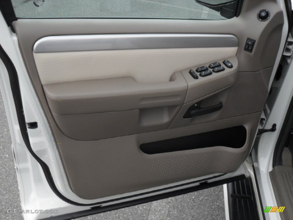 2004 Mountaineer V8 Premier AWD - Ceramic White Pearl / Medium Dark Parchment photo #8