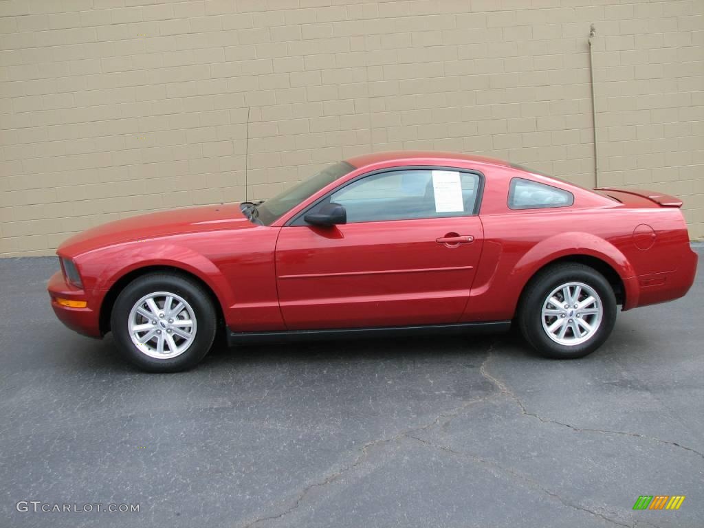 2008 Mustang V6 Deluxe Coupe - Dark Candy Apple Red / Light Graphite photo #1