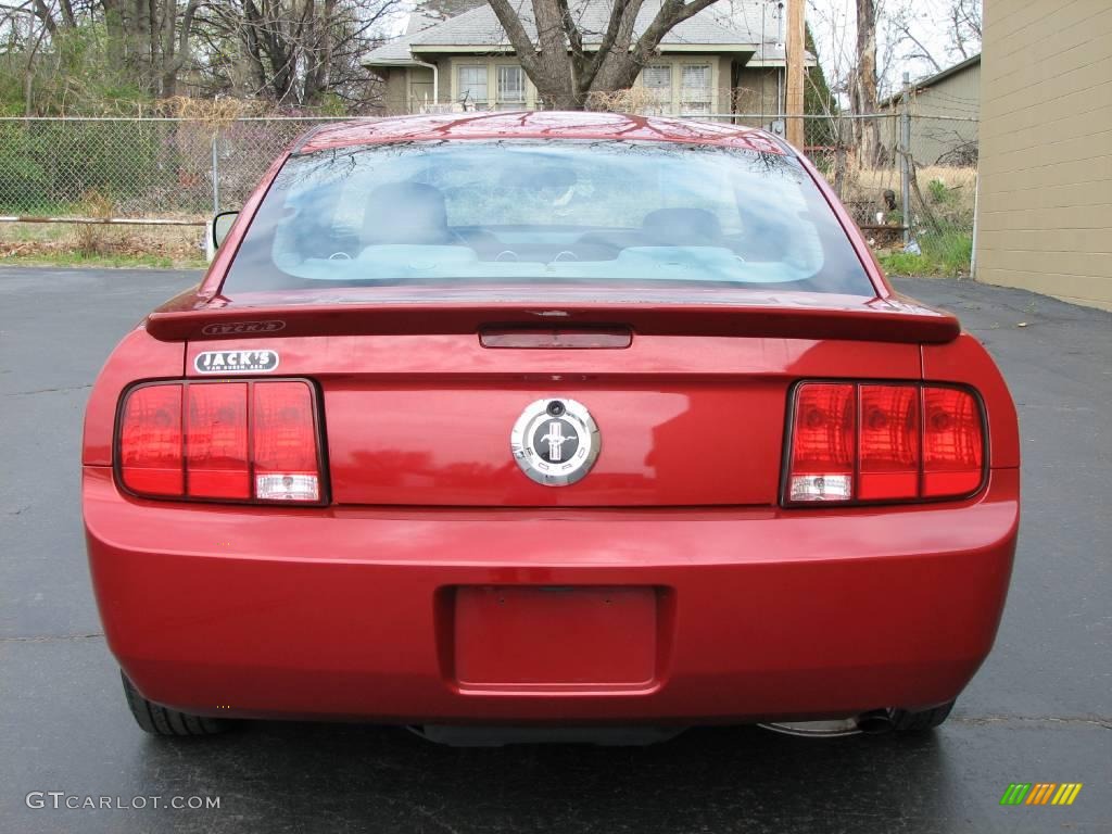 2008 Mustang V6 Deluxe Coupe - Dark Candy Apple Red / Light Graphite photo #6