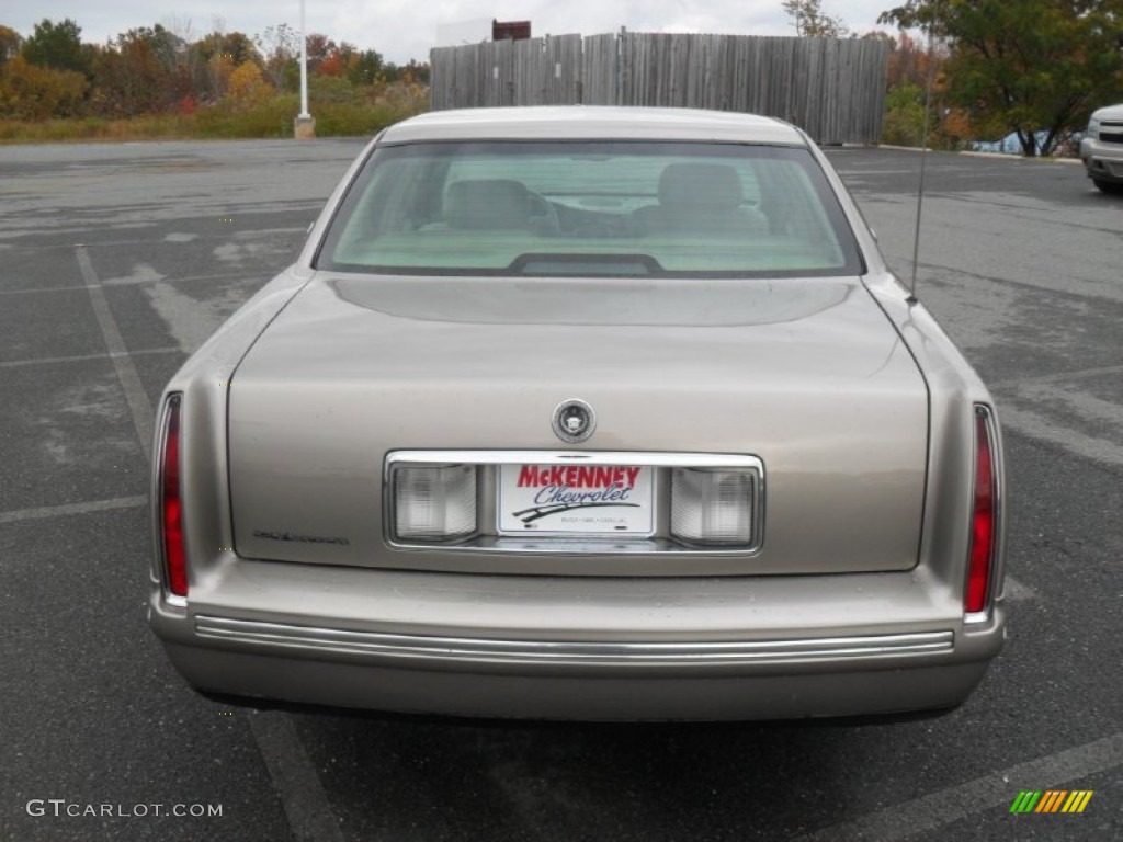 1999 DeVille Sedan - Moonstone / Neutral Shale photo #3
