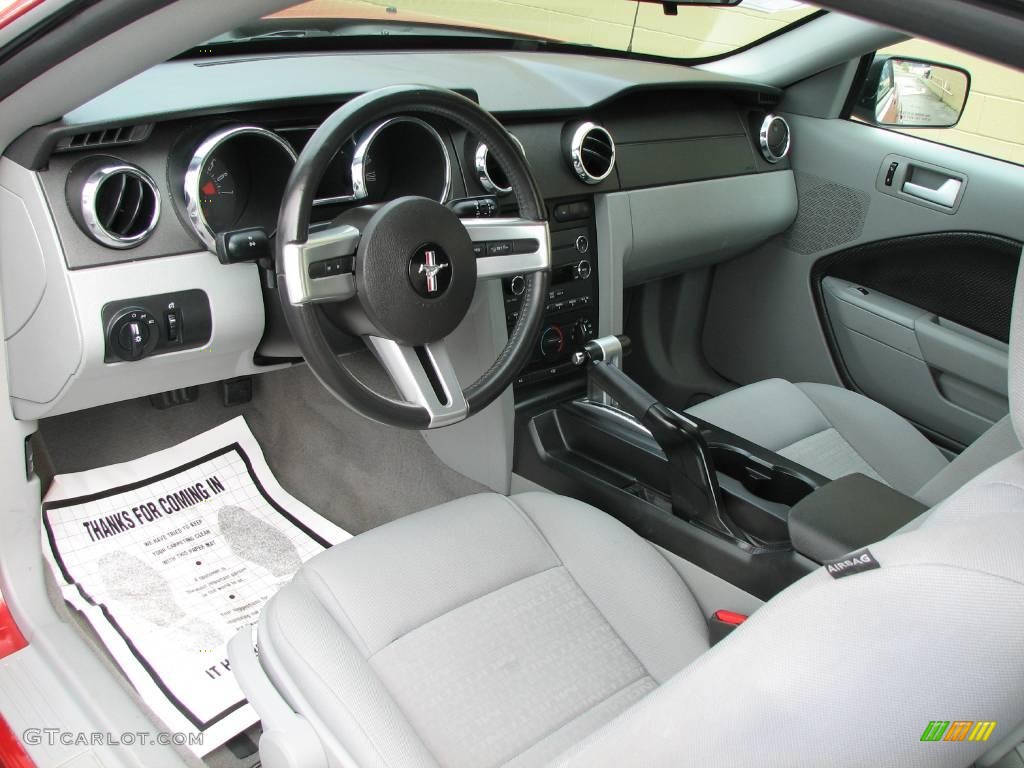 2008 Mustang V6 Deluxe Coupe - Dark Candy Apple Red / Light Graphite photo #11