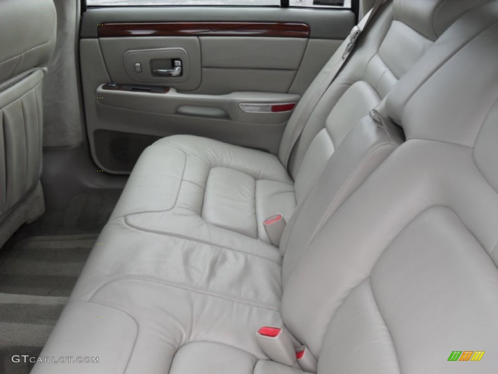 1999 DeVille Sedan - Moonstone / Neutral Shale photo #11