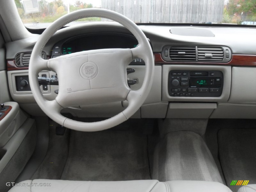 1999 DeVille Sedan - Moonstone / Neutral Shale photo #12