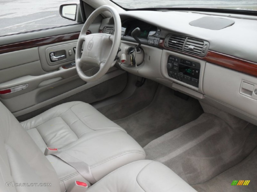 1999 DeVille Sedan - Moonstone / Neutral Shale photo #17