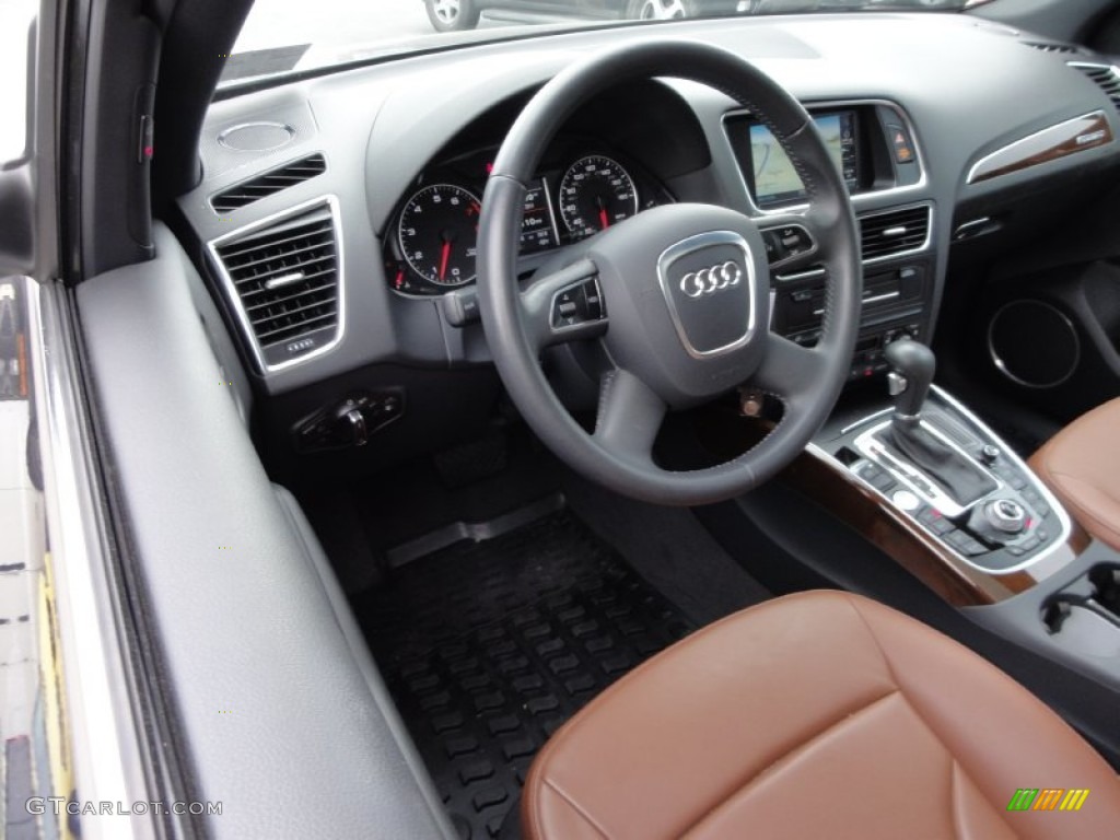 Cinnamon Brown Interior 2010 Audi Q5 3.2 quattro Photo #56382508