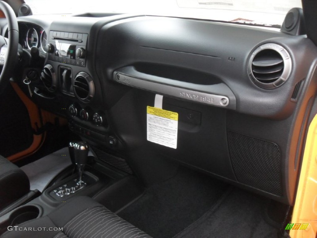 2012 Wrangler Sport S 4x4 - Dozer Yellow / Black photo #20